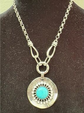 Paparazzi Silver-Tone Pendant Necklace with Turquoise-Blue Center Set